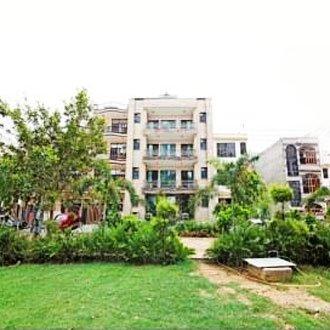 Daaksh Residency