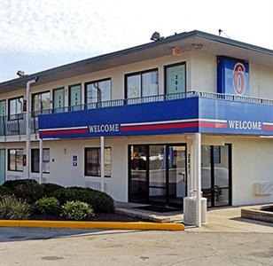 Motel 6 Indianapolis - East