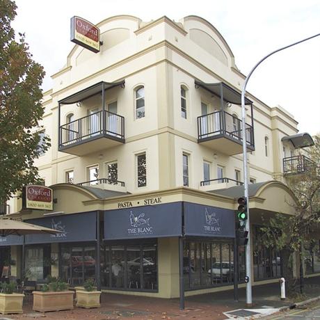 Oxford Terraces Apartments