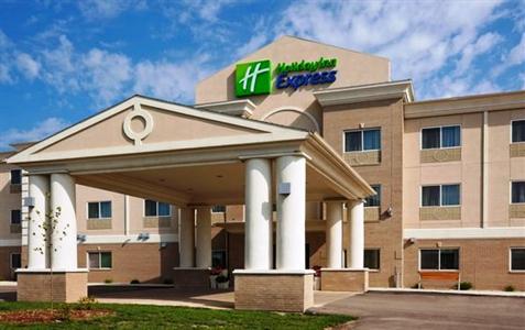 Holiday Inn Express Devils Lake