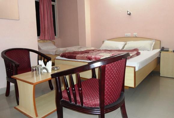 Hotel Tarun