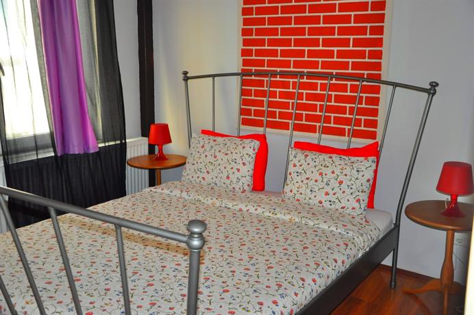 Charming Flat in Taksim Cihangir for upto 4 person