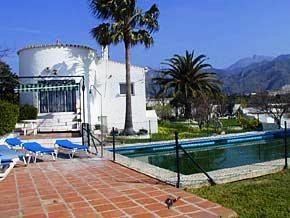 Apartamentos Balcon de Maro Nerja