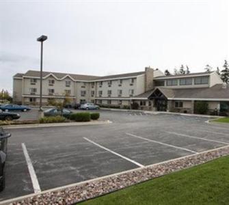 AmericInn Motel & Suites Sheboygan