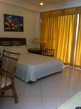 Bougainvilla Hotel Boracay