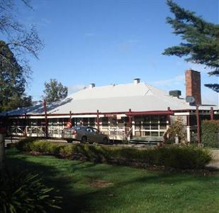 Golden Heritage Motor Inn & Cottages