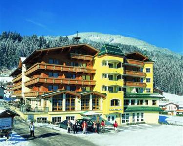 FERIENHOTEL PLATZLHOF Ried im Zillertal