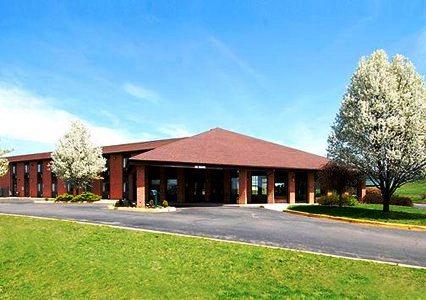 Quality Inn Grand Rapids North Walker Michigan