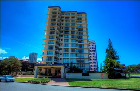 Seacrest Beachfront Holiday Apartments Gold Coast