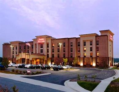 Hampton Inn & Suites Winston-Salem University Area