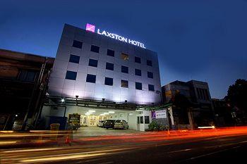 Laxston Hotel