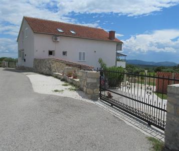 Guest Accommodation Grozdanic