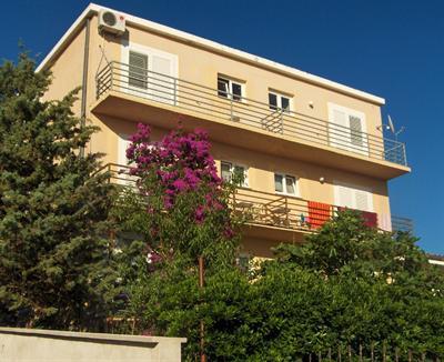 Apartments Dora Seline