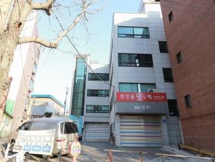 Greenyard Private Stay Hostel