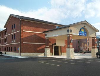 Days Inn And Suites Jeffersonville