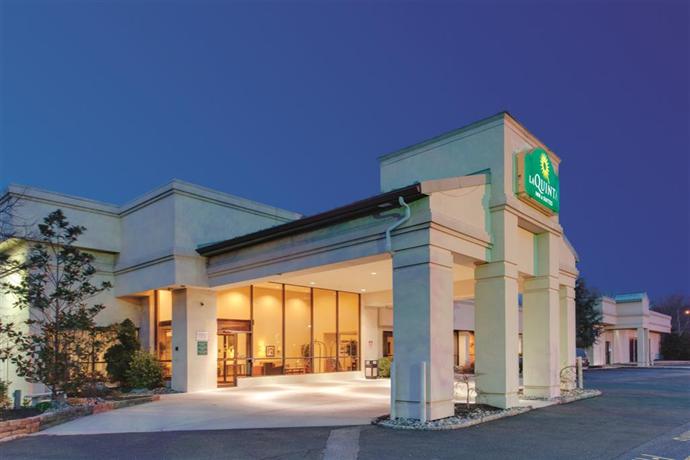 La Quinta Inn & Suites Fairfield NJ