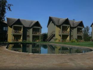 Weru Weru River Lodge