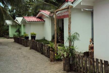 Ban buntoum Ta-ngok resort