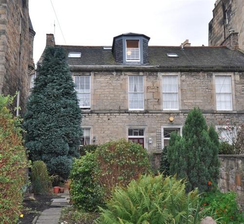 19 Meadow Place Guest House Edinburgh