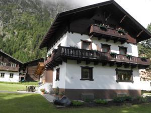 Fruhstuckspension Alm-Casino