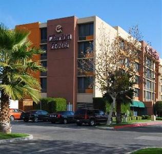 Clarion Hotel Bakersfield