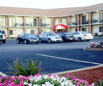 Newport Ambassador Inn & Suites