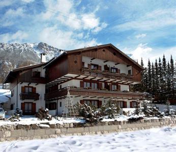 Lajadira Hotel