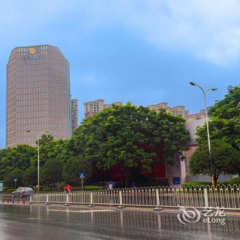 All Season Hotel Wuhan Guanggu Software Park