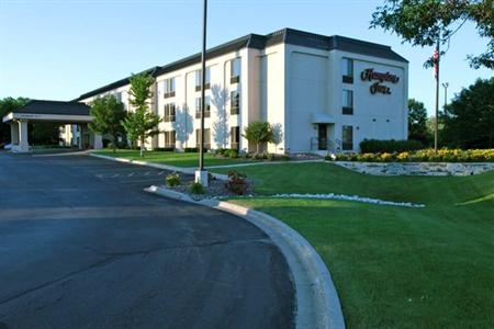 Hampton Inn Milwaukee Airport