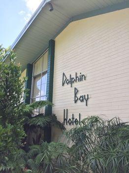 Dolphin Bay Hotel Hilo