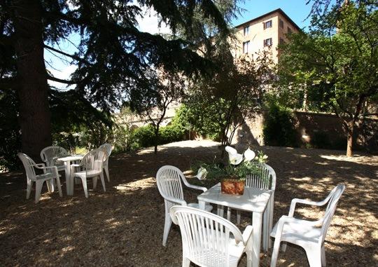 Le Camerine Di Silvia Bed & Breakfast Siena