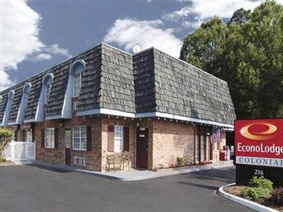 Econo Lodge Colonial