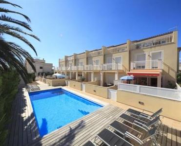 Apartment Roses Pollenca