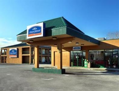 Howard Johnson Inn Roanoke Airport