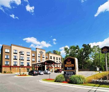 Best Western Plus Riverside Inn & Suites