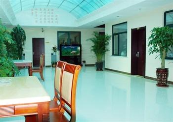 Xinhong Hotel Dongchang