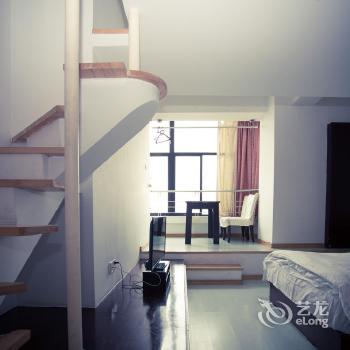 Hengsheng Peninsula Service Apartment