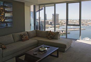 Accommodation Star Docklands Apartments