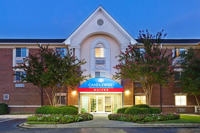 Candlewood Suites - Charlotte University