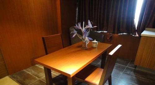 Chengdu Warm-hearted Sentiment Apartment Xinian Branch