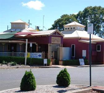 James Street Motor Inn