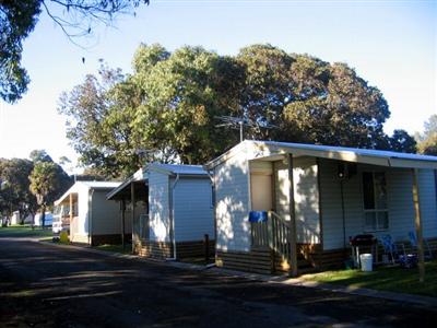 Millicent Lakeside Caravan Park Cabins