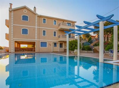 Diana Studios & Apartments