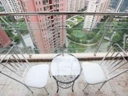 Beijing Rents Peninsula Intl Apartment