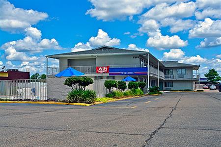 Motel 6 University Hattiesburg