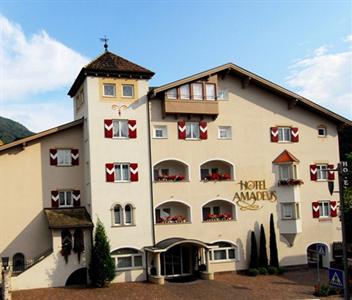 Hotel Amadeus Auer