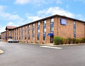 Baymont Inn & Suites Naperville