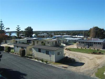 Hillcrest Tourist Park Cabin