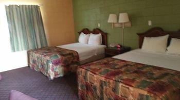 Deluxe Inn Kenly