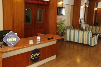 OYO Premium Gandhipuram Avinashi Road